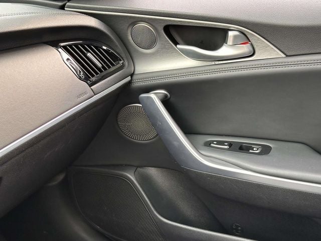 2019 Kia Stinger GT1