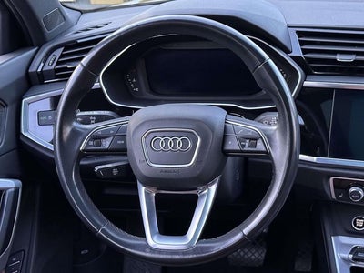 2022 Audi Q3 Premium quattro