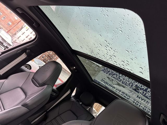 2023 Porsche Cayenne Base