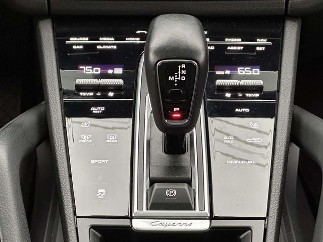 2023 Porsche Cayenne Base