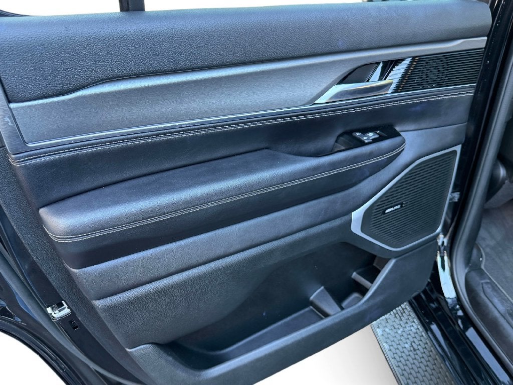 2023 Jeep Wagoneer Series II