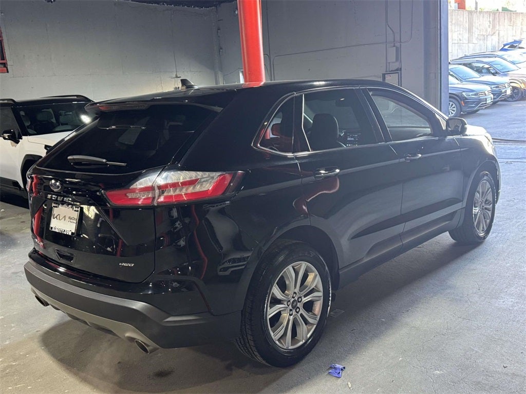 2023 Ford Edge Titanium