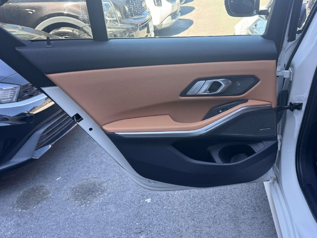 2023 BMW 3 Series 330i