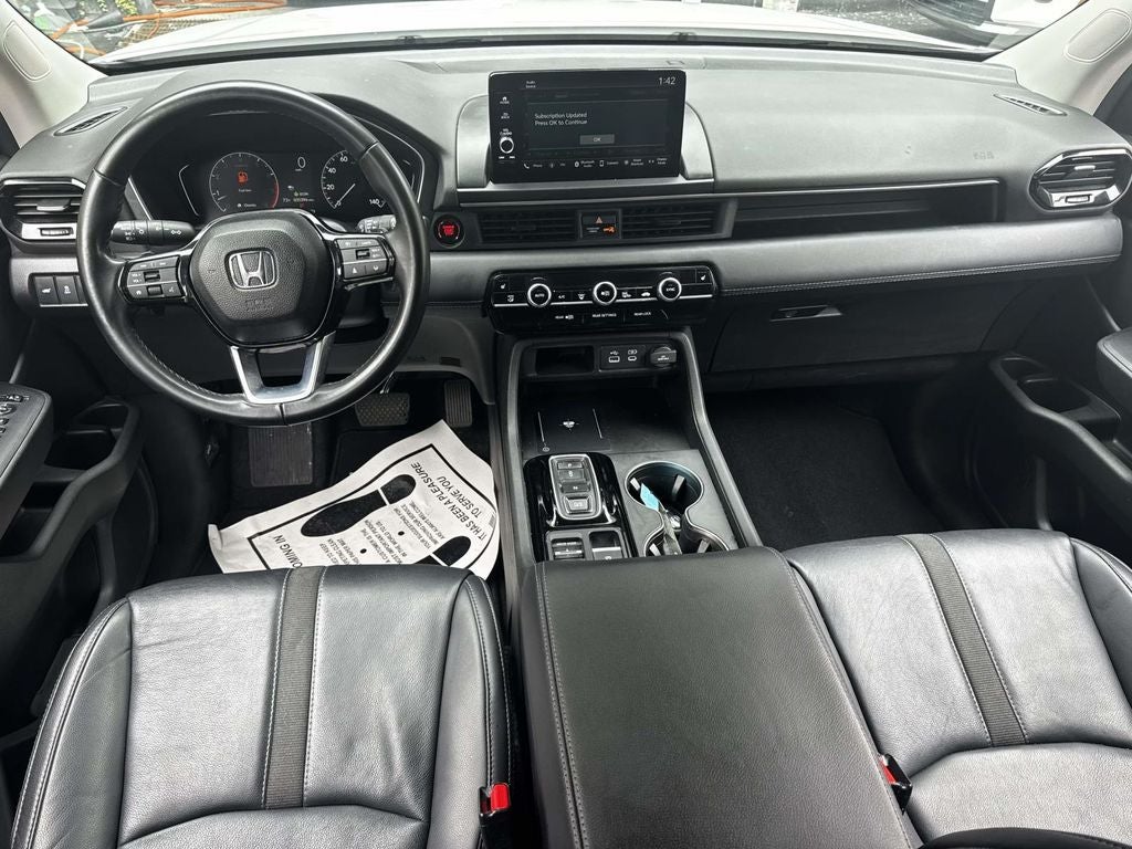 2023 Honda Pilot EX-L 8 Passenger