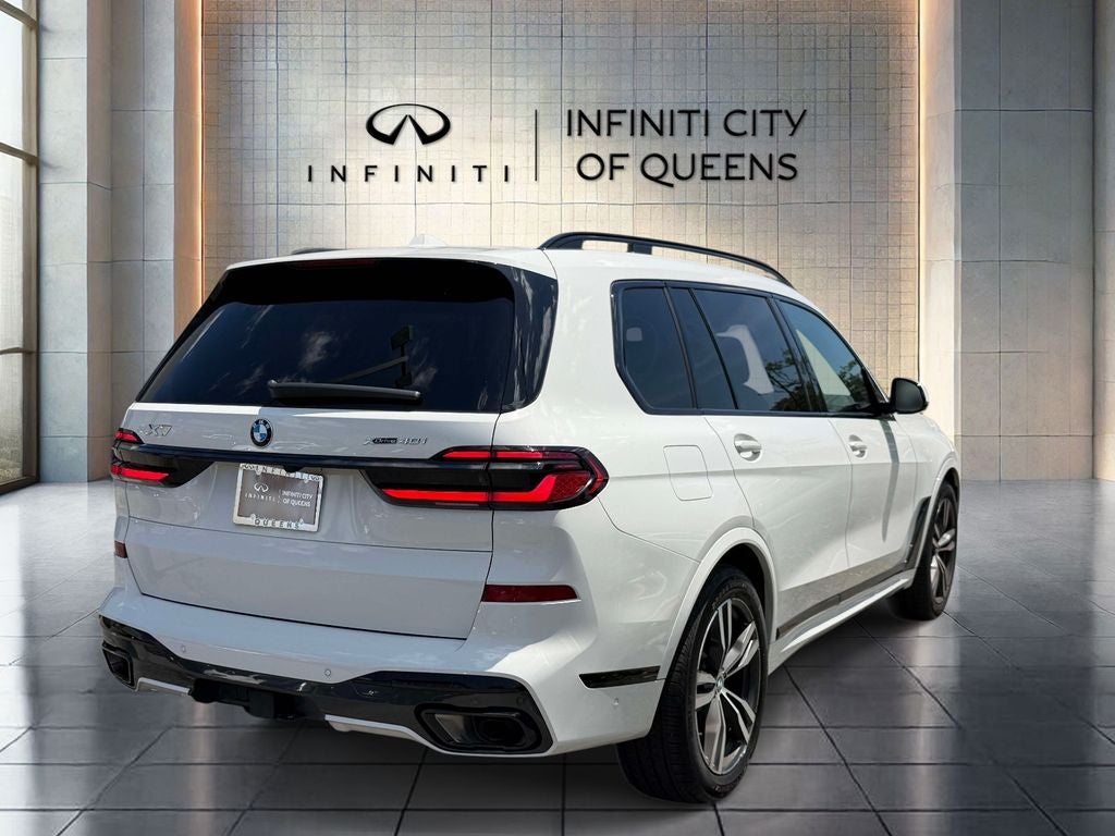 2025 BMW X7 xDrive40i