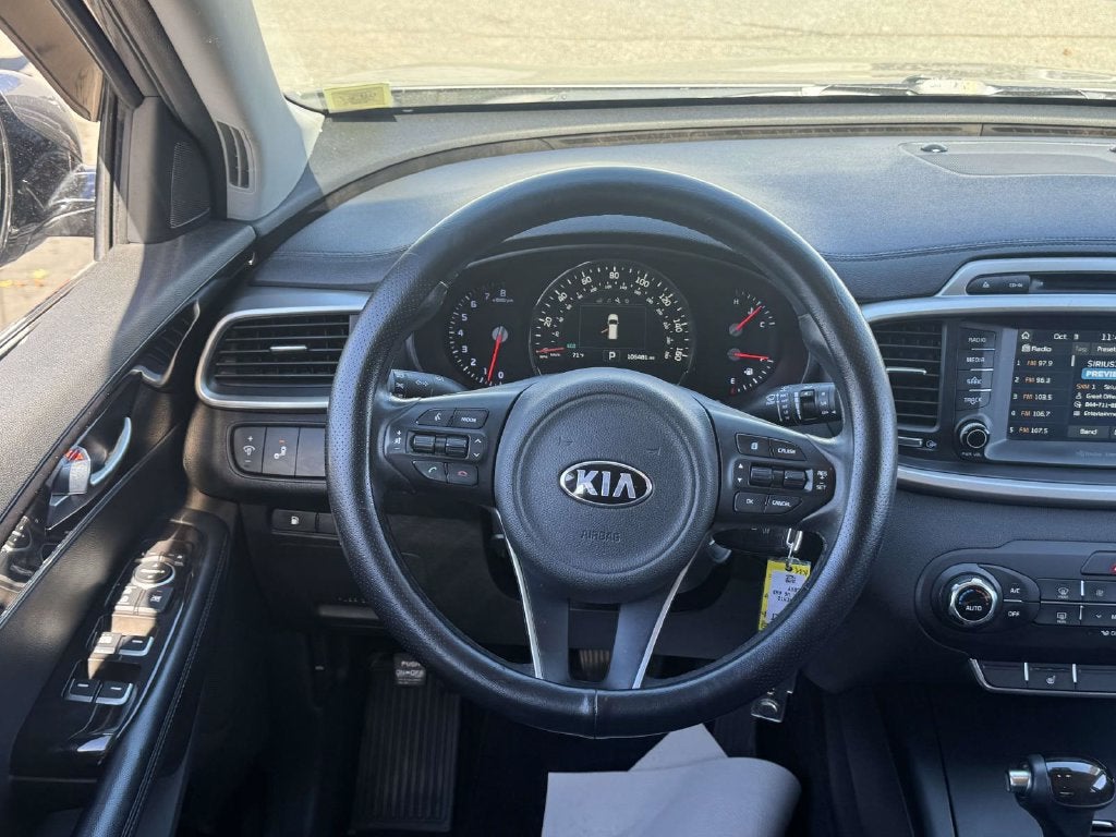 2017 Kia Sorento LX
