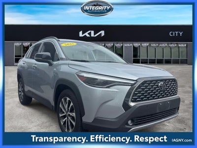 2025 Toyota Corolla Cross XLE