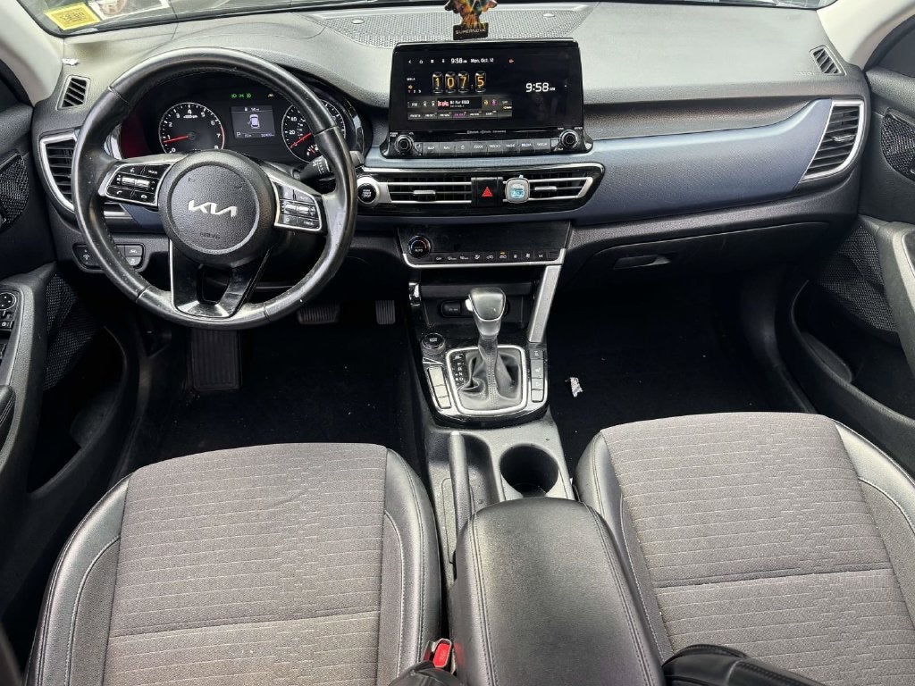 2022 Kia Seltos S