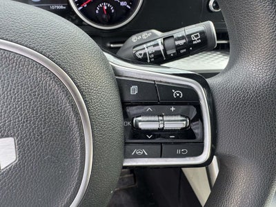 2022 Kia Carnival LX