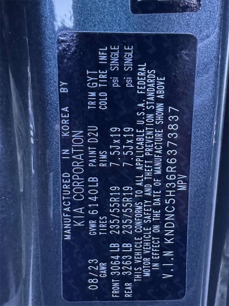 2024 Kia Carnival EX