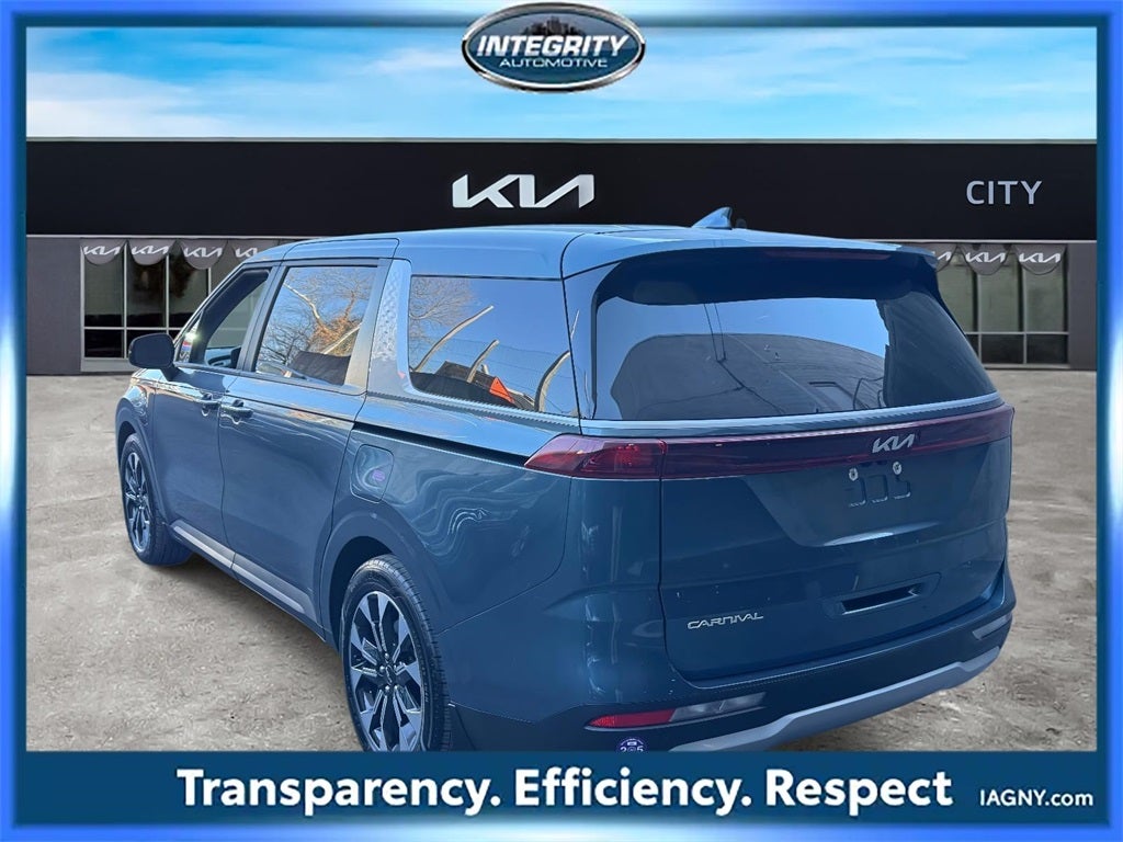 2024 Kia Carnival EX