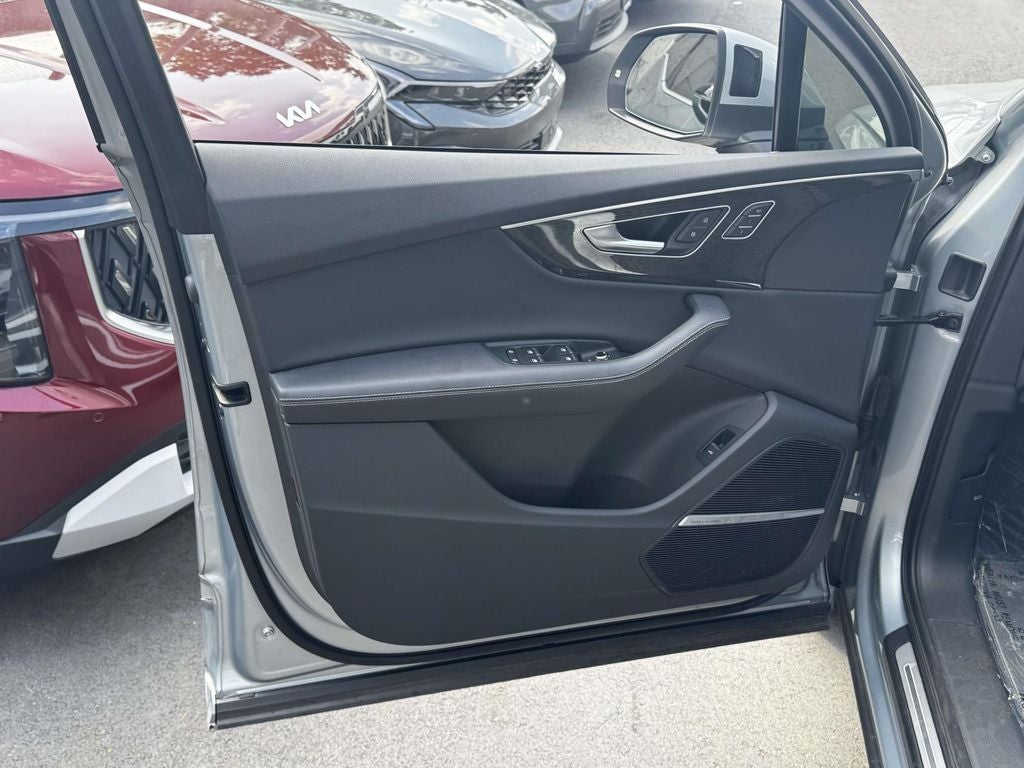 2025 Audi Q7 55 Premium Plus quattro