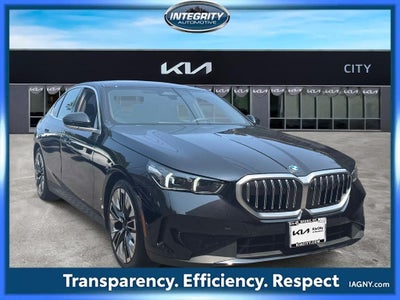 2025 BMW 5 Series 530i xDrive