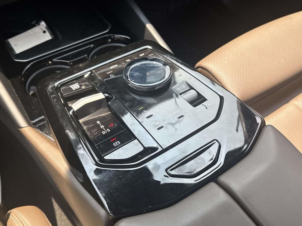2025 BMW 5 Series 530i xDrive