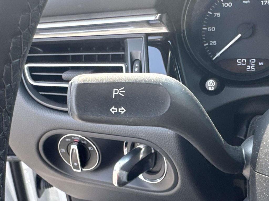 2025 Porsche Macan S