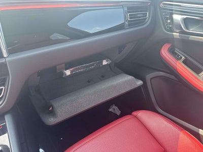 2025 Porsche Macan S