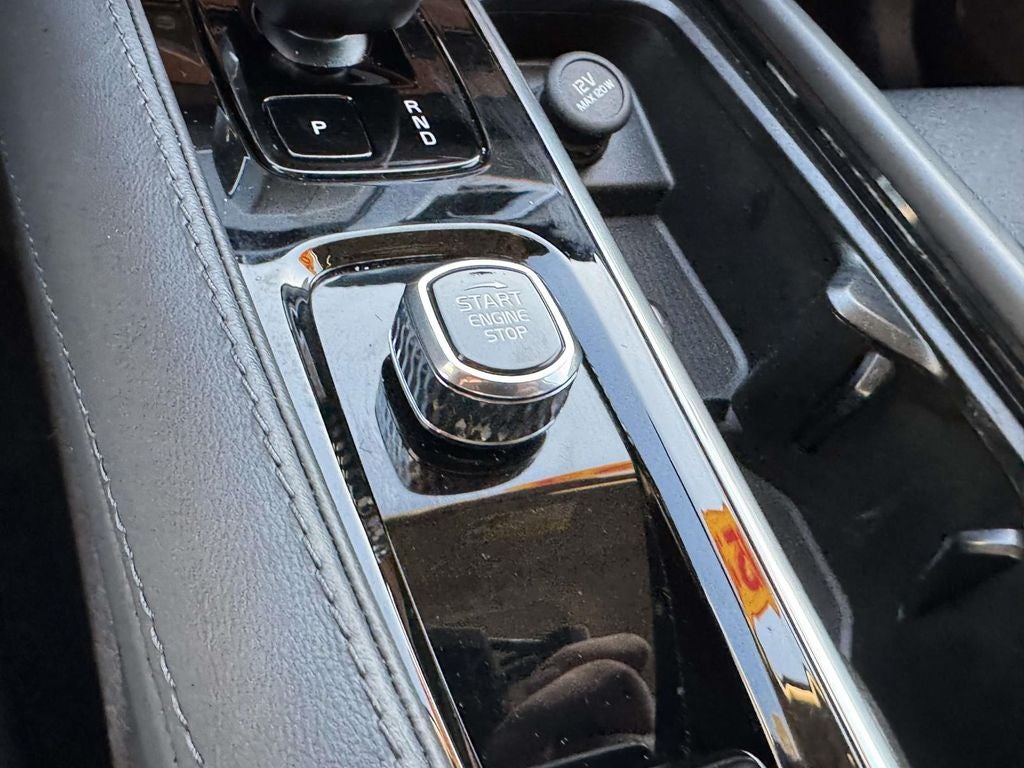 2023 Volvo XC90 B6 Plus 6-Seater