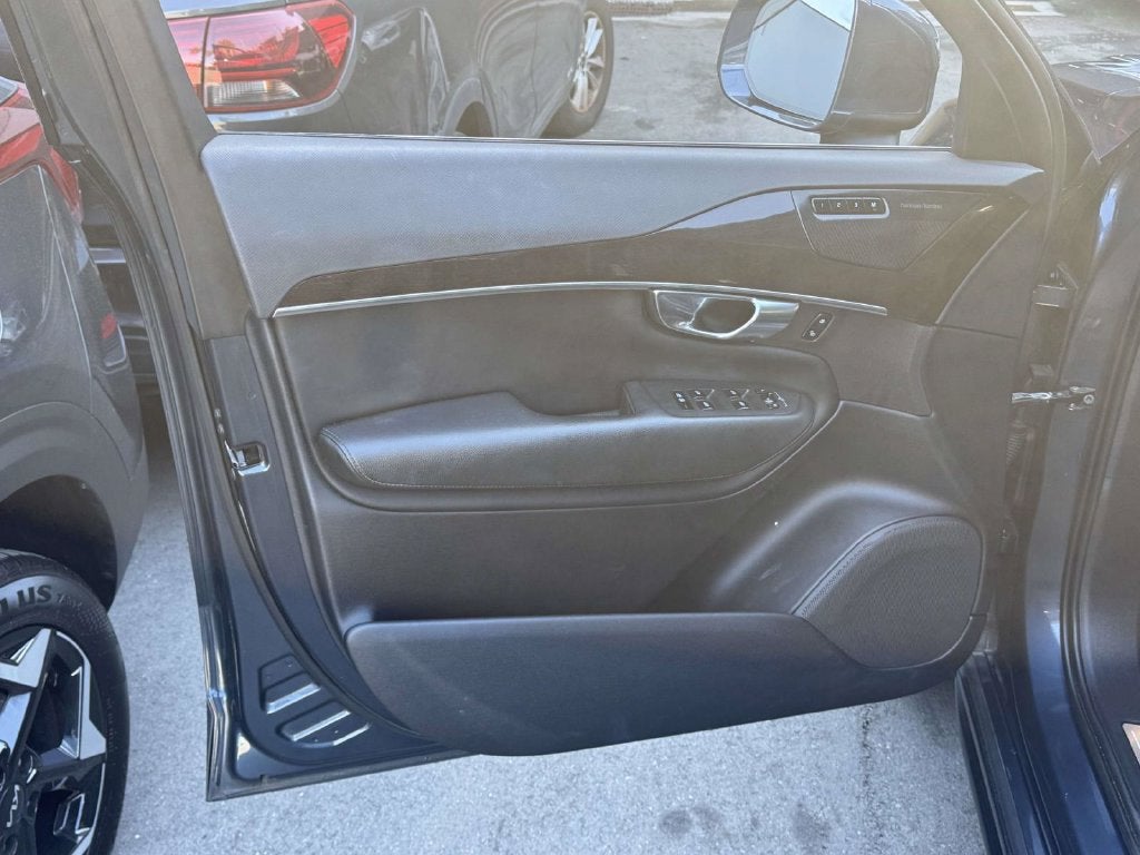 2019 Volvo XC90 T5 Momentum