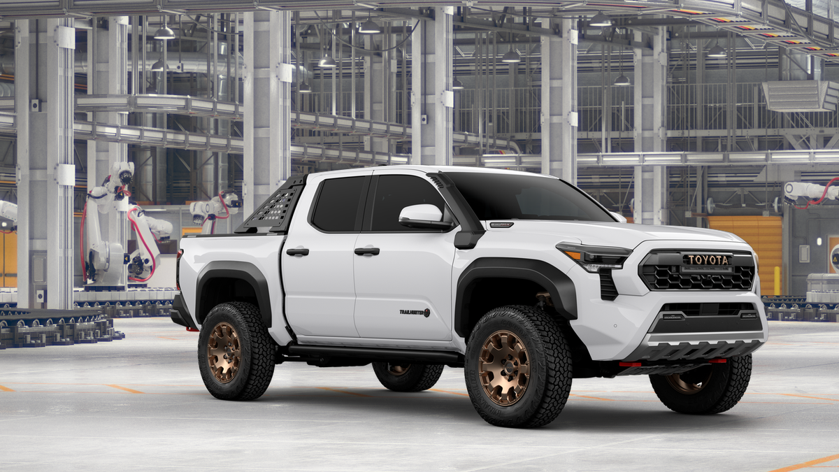 2026 Toyota Tacoma i-FORCE MAX Tacoma Trailhunter