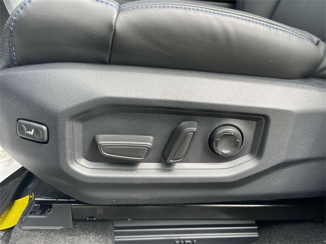 2025 Toyota Tundra i-FORCE MAX Tundra Platinum