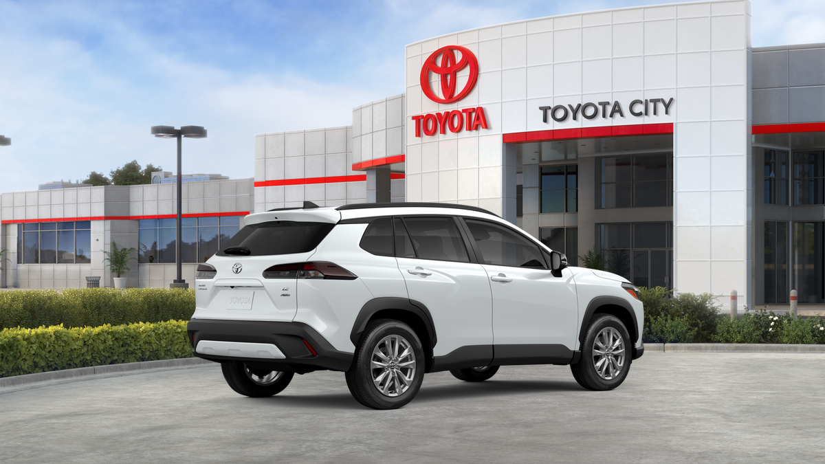 2026 Toyota Corolla Cross LE