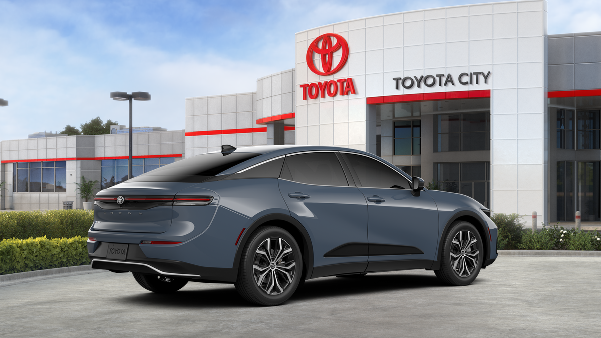 2026 Toyota Toyota Crown XLE