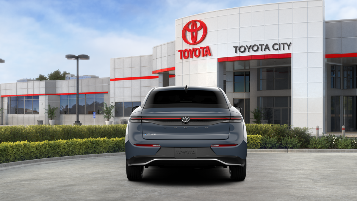 2026 Toyota Toyota Crown XLE