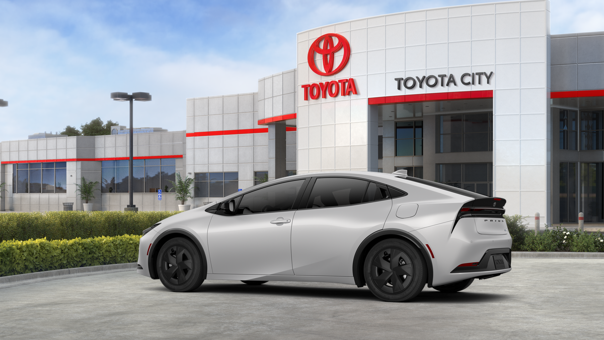 2026 Toyota Prius LE