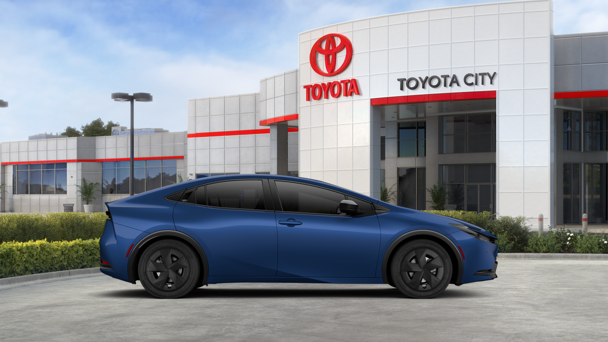 2026 Toyota Prius LE