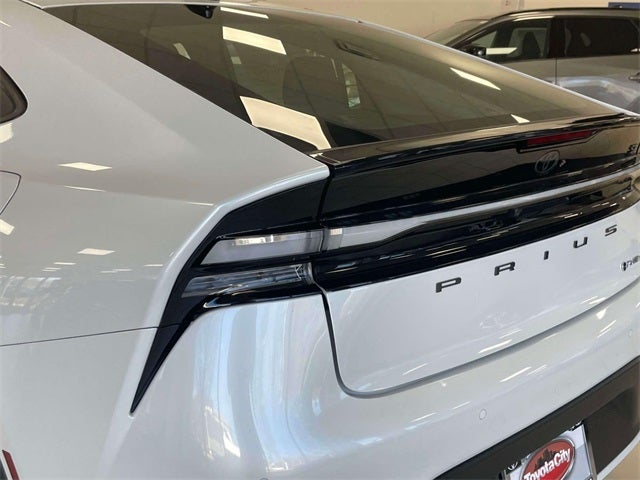 2026 Toyota Prius Plug-in Hybrid SE