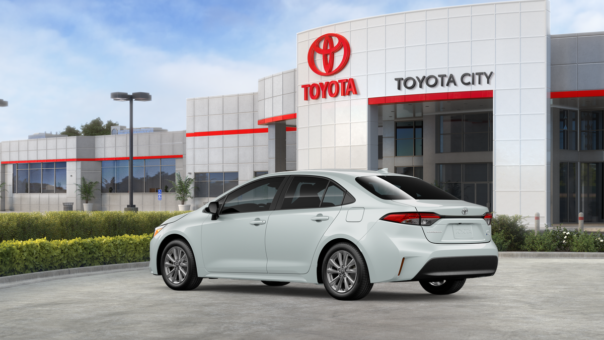 2027 Toyota Corolla Hybrid LE