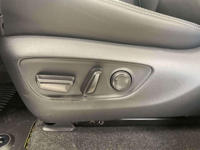 2026 Toyota Land Cruiser 4WD (Natl)