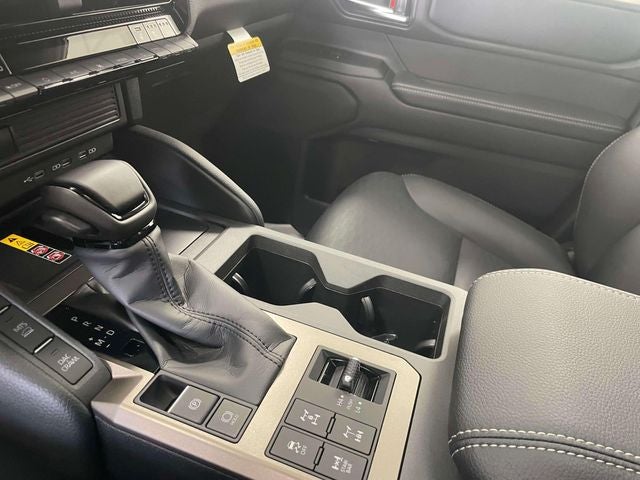 2026 Toyota Land Cruiser 4WD (Natl)