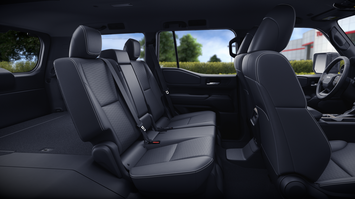 2027 Toyota Land Cruiser 4WD (Natl)