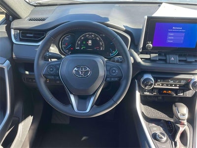 2025 Toyota RAV4 Plug-in Hybrid SE