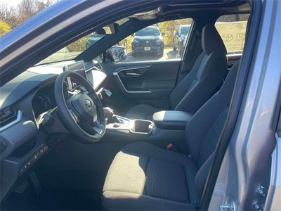 2025 Toyota RAV4 Plug-in Hybrid SE