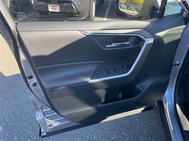 2025 Toyota RAV4 Plug-in Hybrid SE