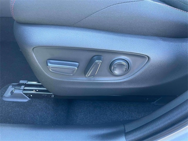 2025 Toyota RAV4 Plug-in Hybrid SE