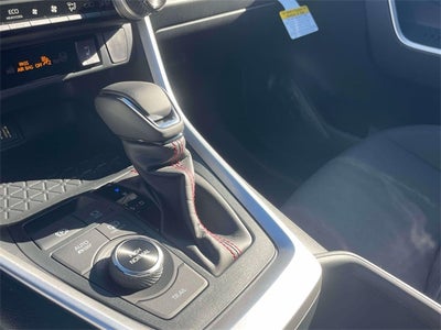 2025 Toyota RAV4 Plug-in Hybrid SE